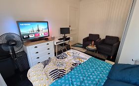 Résidence Cosy, chambre privée non mitoyenne avec serrure dans un appartement de 50 m carrés